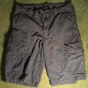American Eagle Men's Cargo shorts